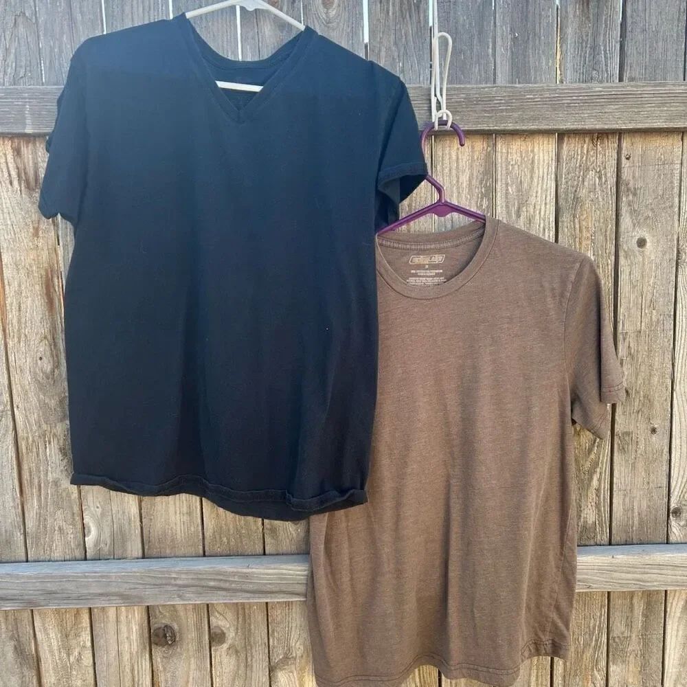 Men’s bundle tshirt sheer sleeve size medium